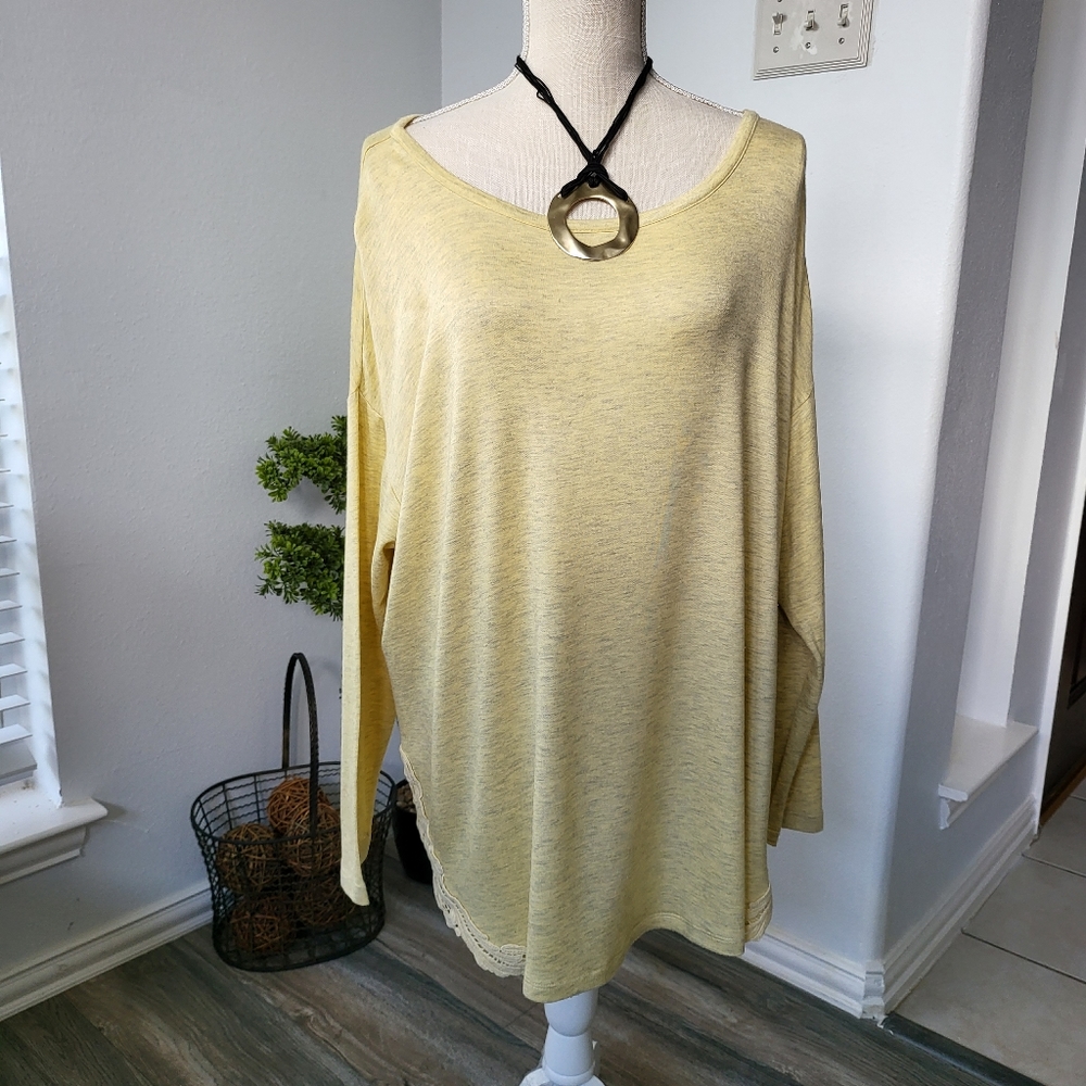 B.L.E.U. Woman Top